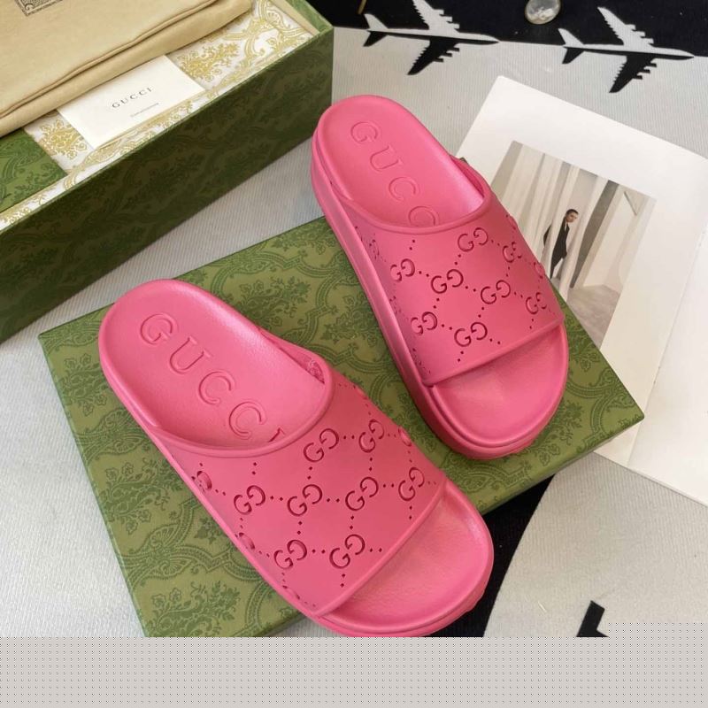 G*u*i slippers